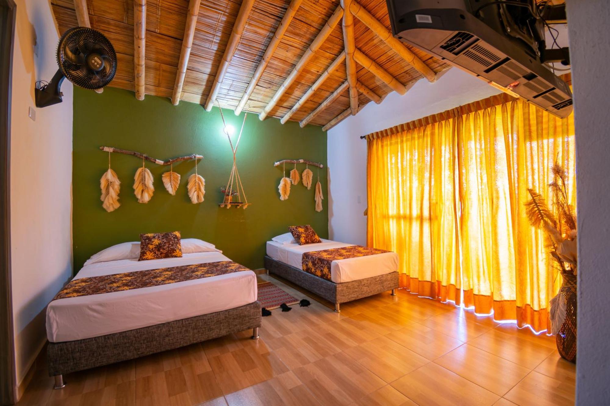 Hotel Campestre La Aldea Montenegro Exteriör bild