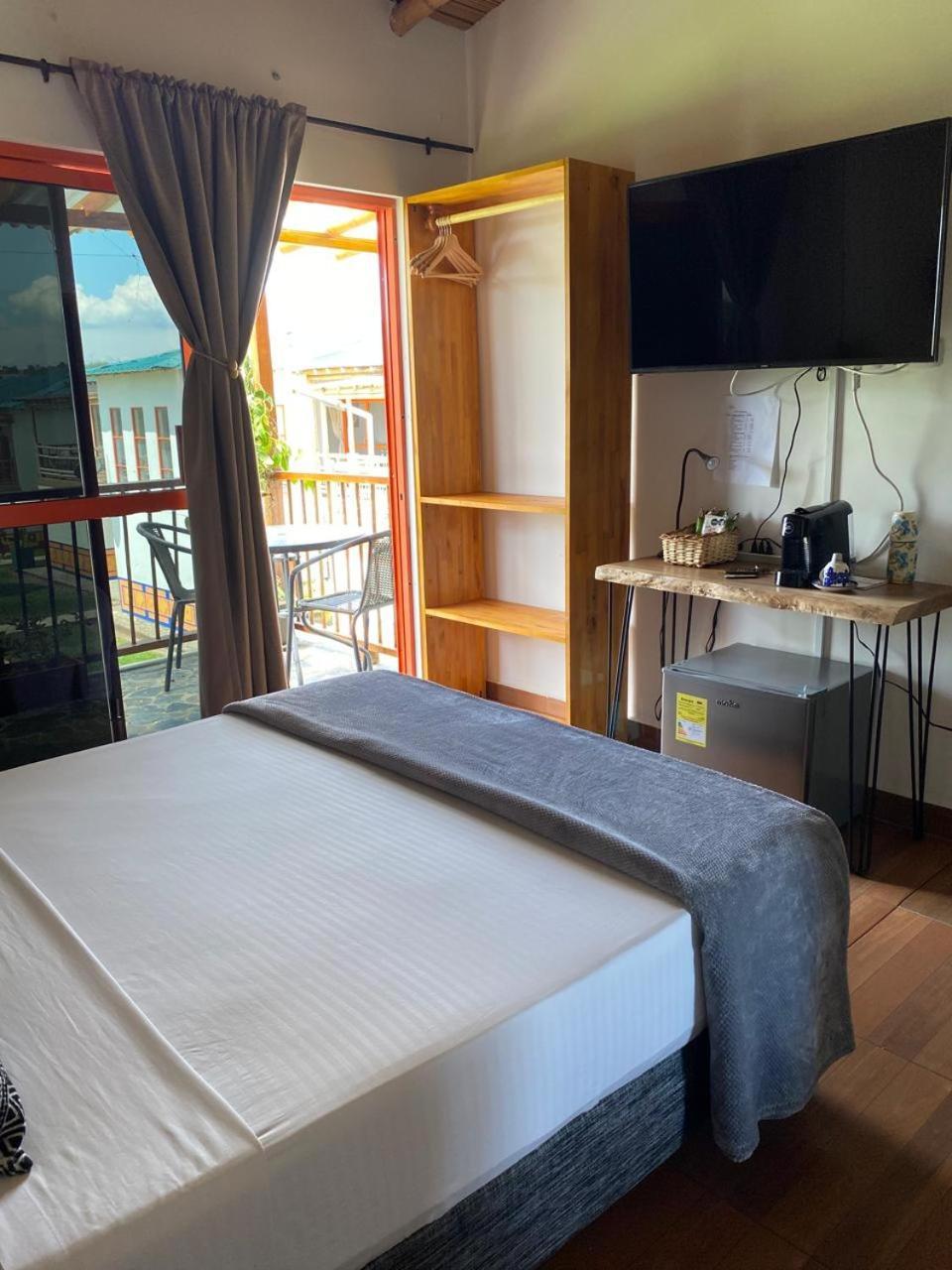 Hotel Campestre La Aldea Montenegro Exteriör bild