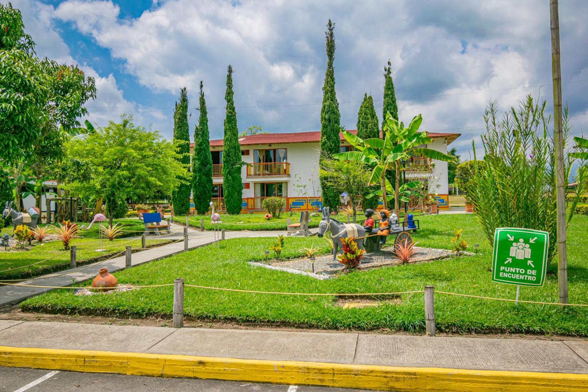 Hotel Campestre La Aldea Montenegro Exteriör bild